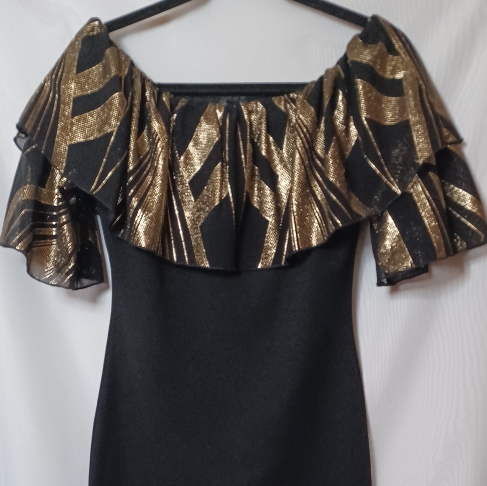 Freesia Women's Black and Gold Ruffle Elastic Neck Bodycon Mini Dress. Size M - Picture 3 of 8